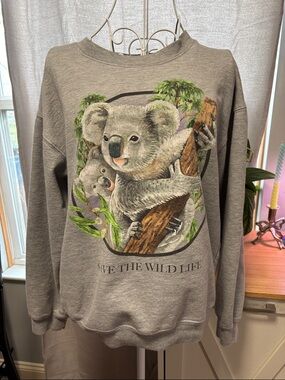 Wound Up Save The Wild Life Sweatshirt Size Medium